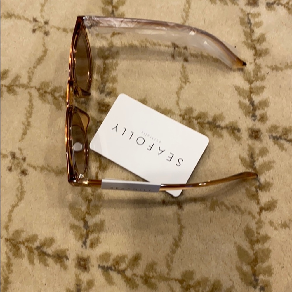 Sunglasses - Picture 2 of 3